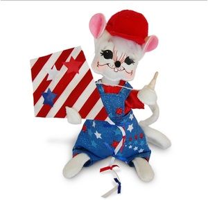 Annalee 6 Inch Patriotic Boy Mouse with Kite